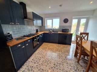 2 - Badger Sett, Modern home with hottub in Norfolk - Norwich - 1