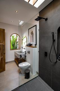 Villa Kira - Uluwatu by Yolla Hospitality - Uluwatu - 4