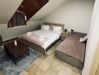 Downtown Apartments with shared kitchen - Győr - 7
