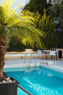 Serena Calm Pool House - Athens - 2