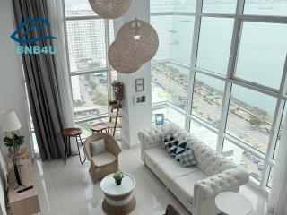 Duplex Seaview Comfort Stay in City By IZ - George Town - 0
