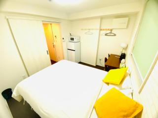新宿怡家旅馆周年庆102房-特大优惠-直达新宿核心商圈-双轨交汇站口-站口1分钟-超强隔音-独立空间-齐全设施 - Tokyo - 0