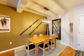 Hightower Hideaway - 5
