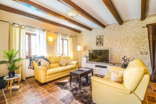 Villa Olive Tree by Villa Plus - Štokovci - 3