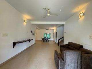 Theeram Riverside Holiday Home - Māla - 9