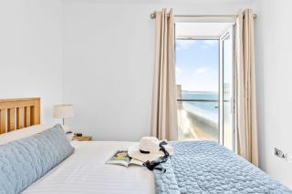 14 At The Beach, Torcross - Beesands - 6