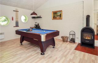 Four-Bedroom Holiday Home In Blavand - Blåvand - 9