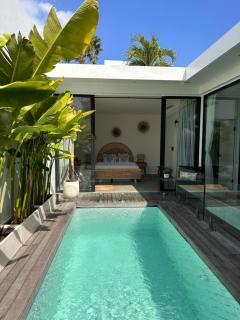 Villa Reif #3, Luxe poolvilla near beach Canggu - Canggu - 2