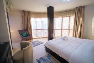 Cozy apartment with stunning view near TGV station - 5