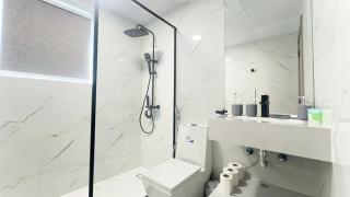 Dubai Marina- Cozy 2BHK Apartment - Dubai - 4