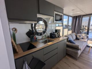 Hausboot Fjord Stella - Solarboot mit Biosauna in Wendtorf - Wendtorf - 3