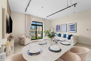 Stunning 2-Bedroom Apartment Travo - Dubai - 6