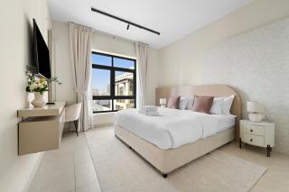 Stunning 2-Bedroom Apartment Travo - Dubai - 3