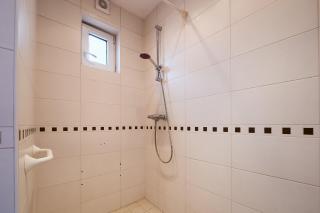 Stratum's Apartment 3 No Kitchen - 3