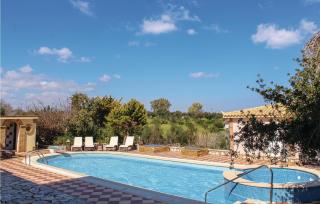 Amazing Home In Koroni With Jacuzzi - Koroni - 1