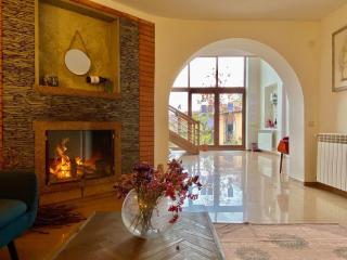 Hestia - Hotel, Wine and View - 1