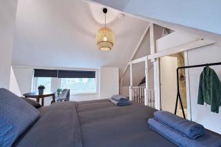 Stratum's Apartment 2 No Kitchen - 3