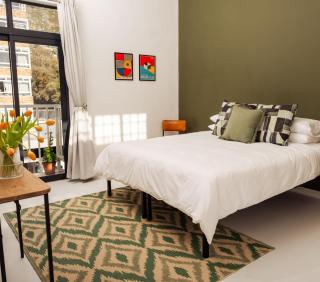 Foools Inn - Trendy Rooms available in the Heart of Sea Point! - 0