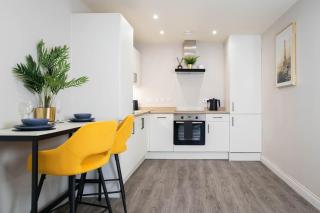 Leeds Central - Parking - Rose Platinum Properties - Leeds - 1