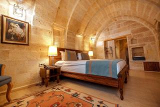 Misty Cave Hotel - 1