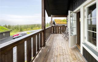2 Bedroom Cozy Home In Røn - 9