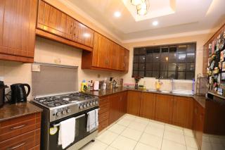 Royal Home Nairobi - 3