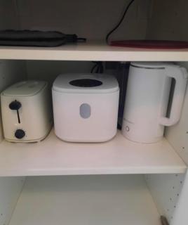 Chic and Cozy Minimalist Condo with Pool in Makati City - 2