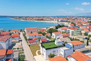 Luxury eight bedroom villa with swimming pool and jacuzzi 100 meters from the sea - Vir - 7