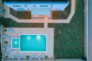 Luxury eight bedroom villa with swimming pool and jacuzzi 100 meters from the sea - Vir - 6