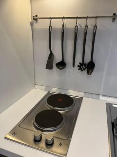 2BR 2BA Apartment Ultra-Fast WiFi steps to Metro - 5