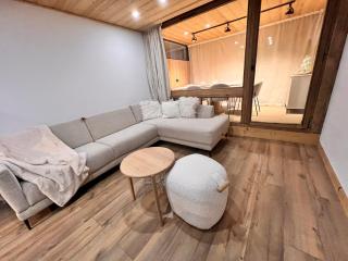 VAL THORENS, SERAC 7 - TOUT NEUF, pied des pistes, plein sud, vue magnifique - familial - Val Thorens - 2