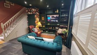 Samuels' a duplex apartment by Spires Accommodation in Lichfield City Centre - 0