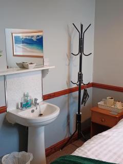 sark guest house - 2