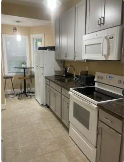 Charming two-bedroom in Boston - Boston - 7