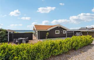 4 Bedroom Cozy Home In Assens - 2