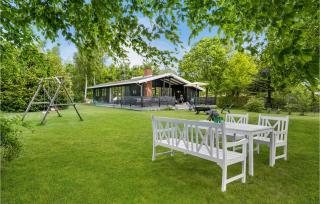 Beautiful Home In Glesborg With Wifi - 2