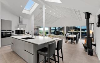 Amazing Home In Blåvand With Kitchen - 5