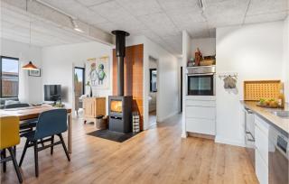 Awesome Home In Børkop With Kitchen - Børkop - 4