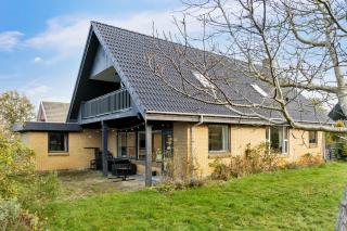 Large Summer House In Bandholm On Lolland - 0