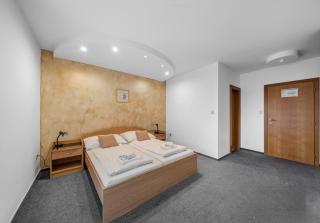 Raketa Residence, restaurant & hotel - Prievidza - 1