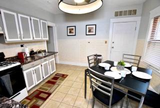The House Hotels - Ridgewood Lower - Lakewood - 1
