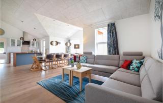 Four-Bedroom Holiday Home In Ejstrupholm - 9