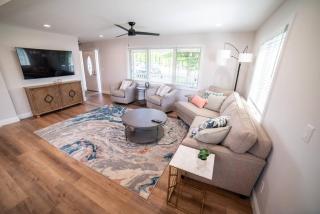 Woodland View House with Jacuzzi & Sauna! - Dubuque - 2