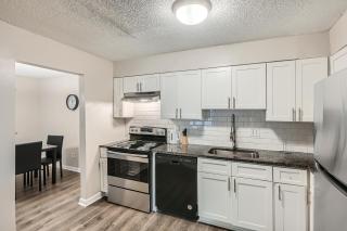 Crest At East Cobb 1812 Comfort, Spacious 2bd 2bt - Marietta - 3