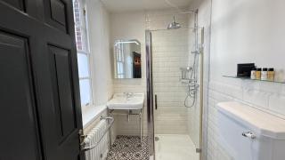 Tavern Townhouse - 5