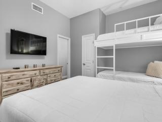 Crystal View Condominium 402 by Newman-Dailey - Destin - 0