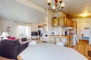 Driftwood Cottage - Inglenook - 1