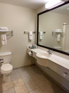 GrandStay Hotel & Suites Becker - Becker - 6