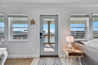 The Ona - Gulf Shores Beach Access Private Pool, Dogs OK! - Gulf Shores - 4