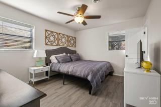 Beth Ln Breakaway Family Home-Blocks from Walmart HQ - Bentonville - 9